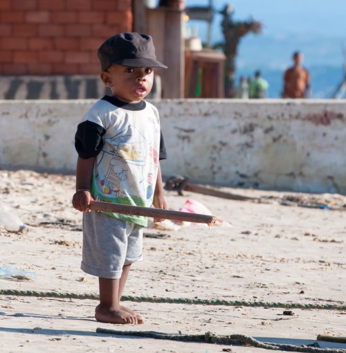 Kleiner Junge in Madagaskar